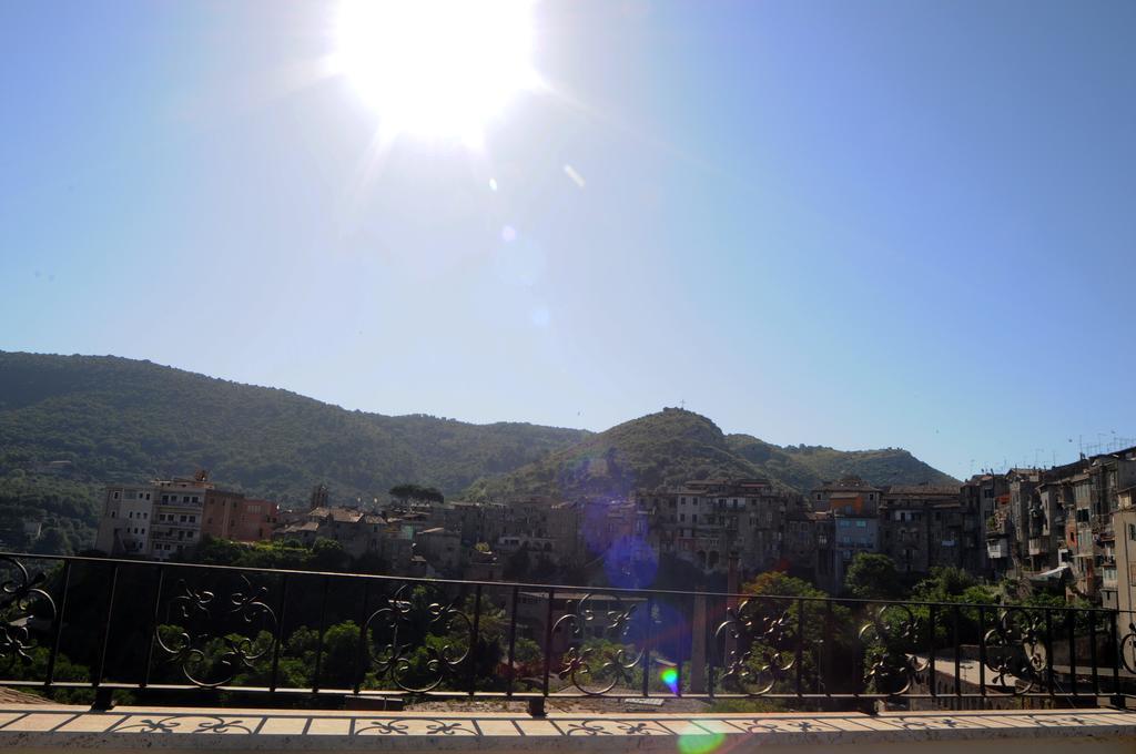 La Dimora Del Ghibellino Villa Tivoli Oda fotoğraf